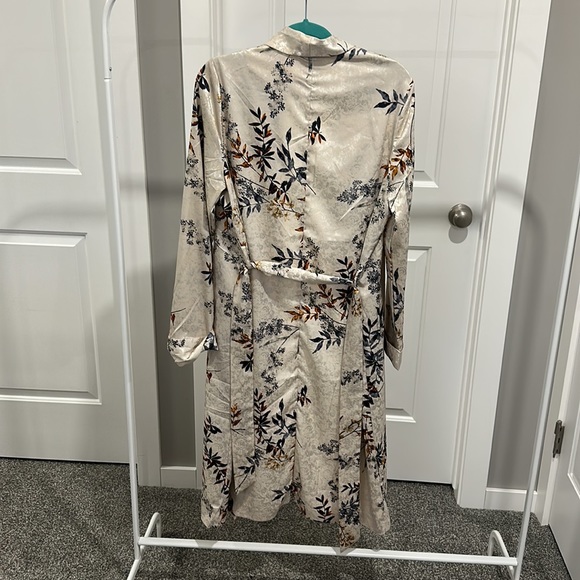 Dynamite Long Blazer - Picture 2 of 2